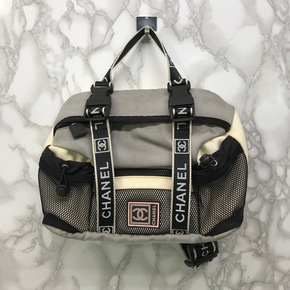 Chanel Sport Cream & Gray Nylon And Mesh Waist Bag ref.641135