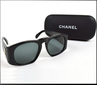 CHANEL CC logo Black Sunglasses 01450 94305 - Undothedone