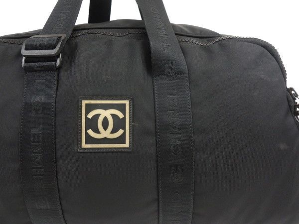 Chanel Large Black Patent CC Logo Duffle Bag with Strap 1chlm311